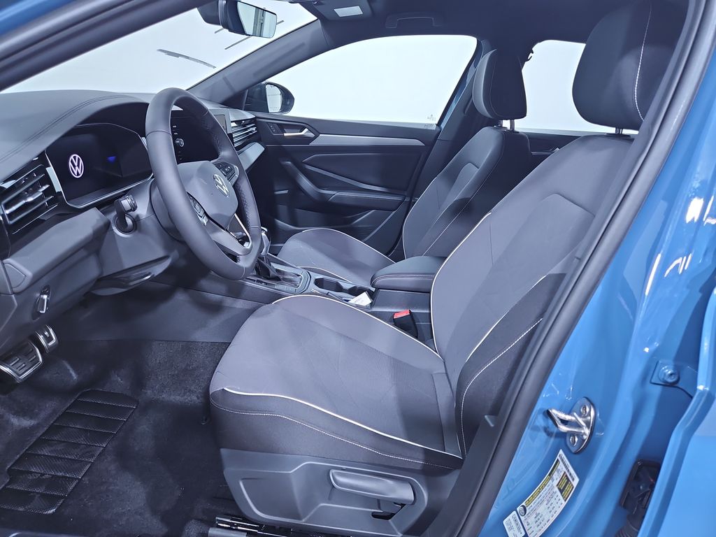 2025 Volkswagen Jetta 1.5T Sport photo 9
