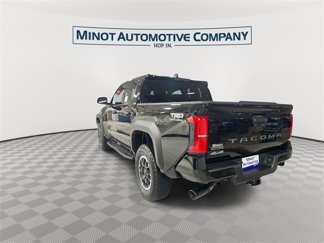 2025 Toyota Tacoma TRD Off-Road photo 3