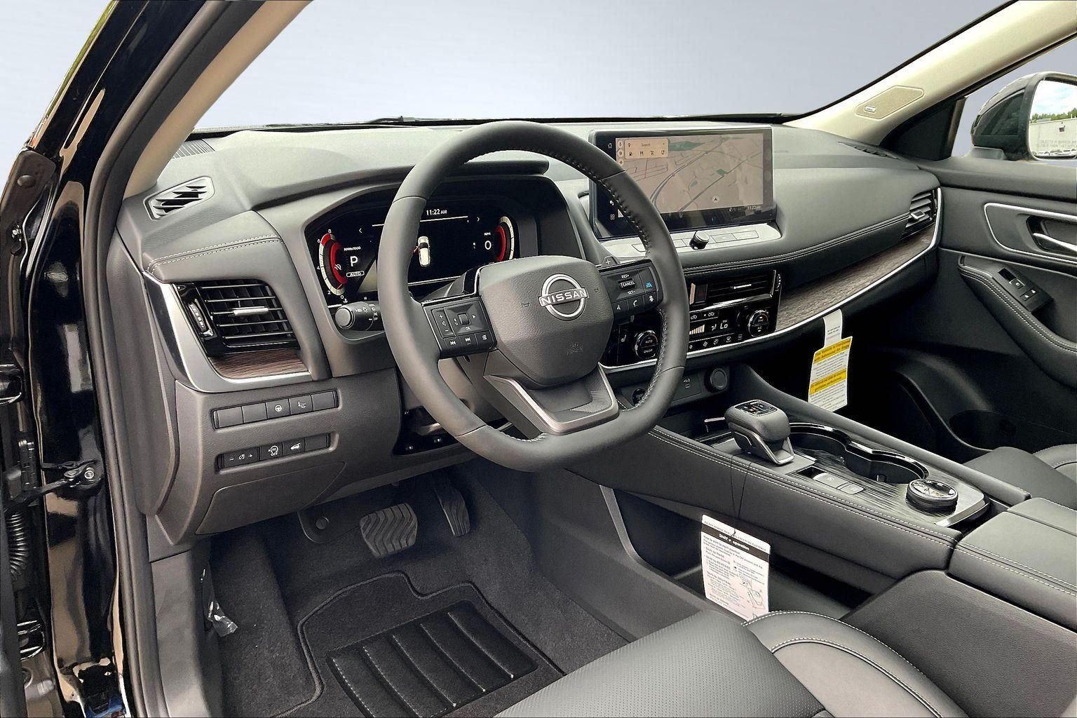 2026 Nissan Rogue Platinum photo 5