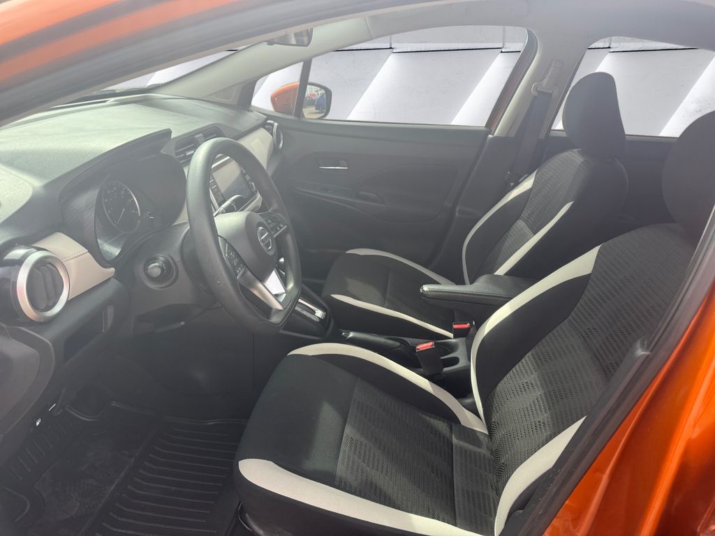 2021 Nissan Versa 1.6 SV photo 7