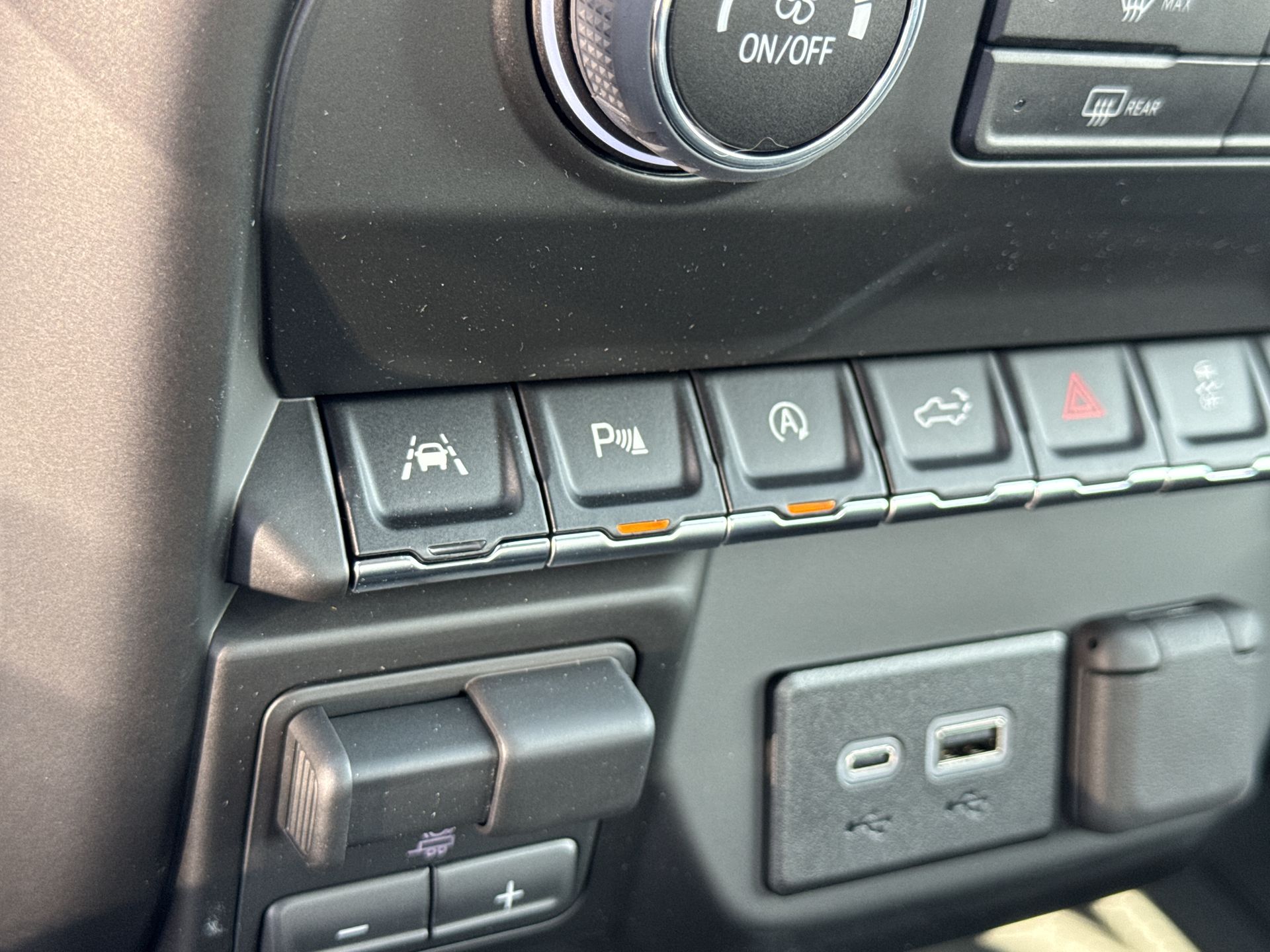 2026 Chevrolet Silverado 1500 photo 16