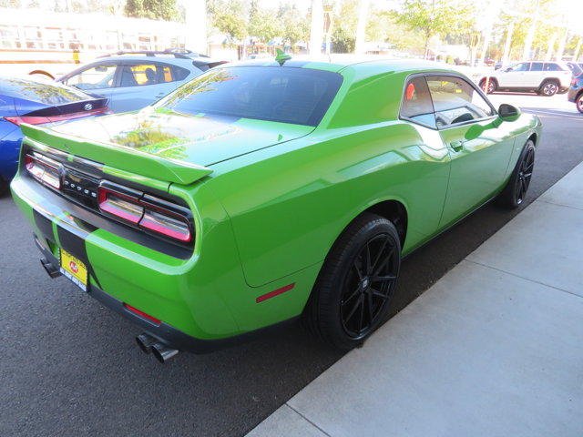 2017 Dodge Challenger GT photo 5