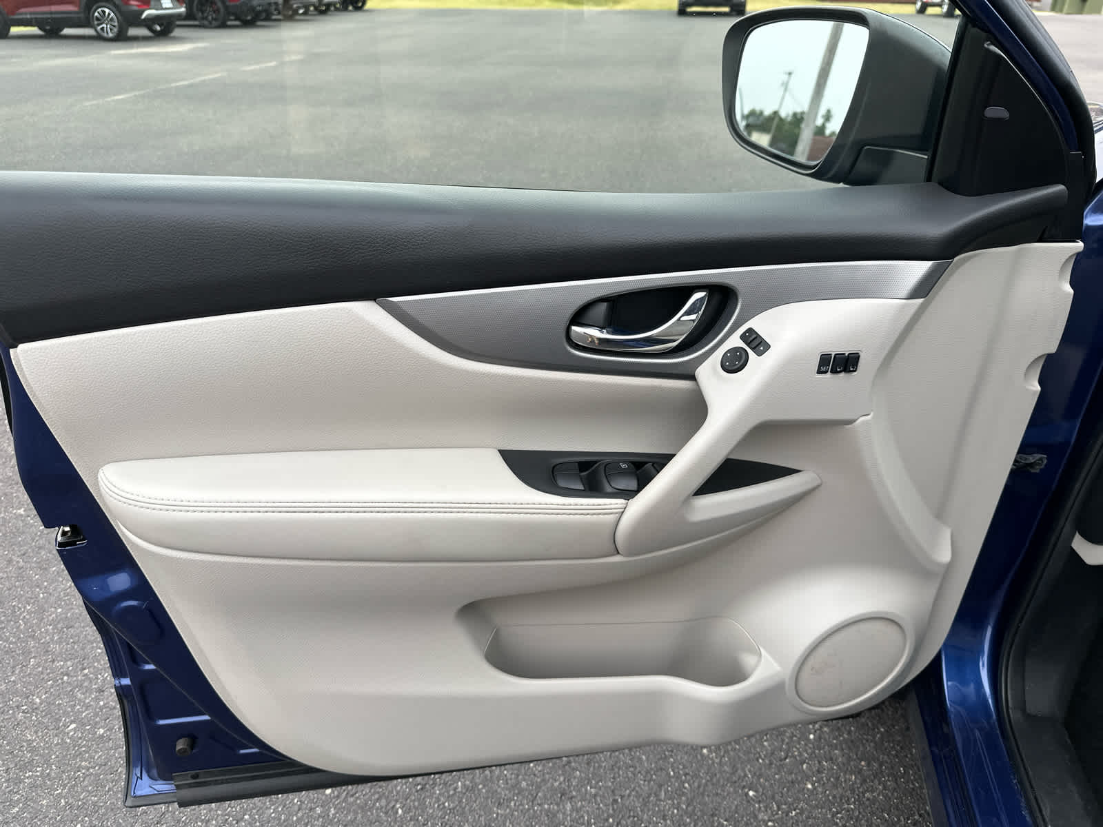 2020 Nissan Rogue Sport SL photo 10