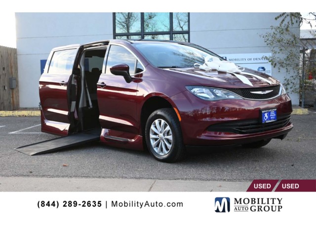 2017 Chrysler Pacifica Touring