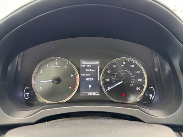 2019 Lexus IS 300 photo 2