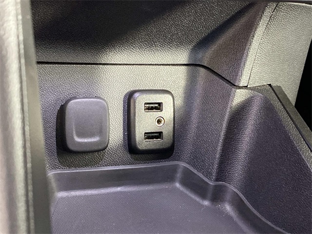 2018 Chevrolet Volt LT photo 19