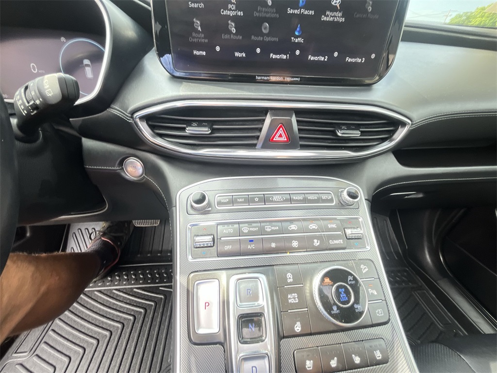2023 Hyundai Santa Fe Limited photo 17