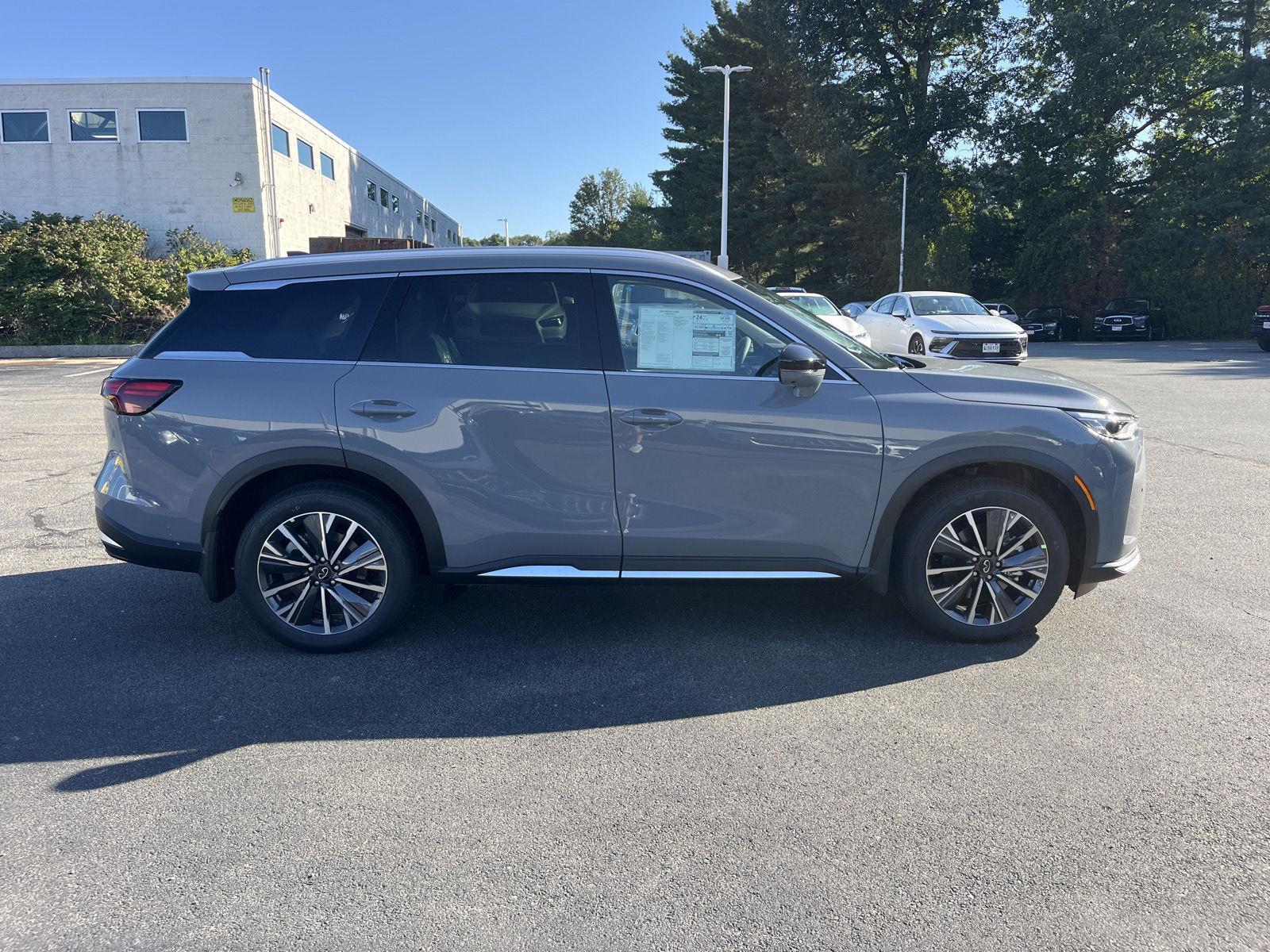 2026 Infiniti QX60 Luxe AWD photo 2