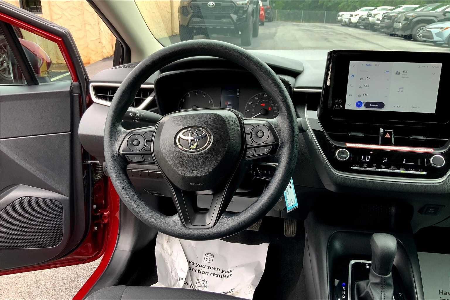 Image 4 of Certified Pre-Owned 2025 Toyota Corolla LE