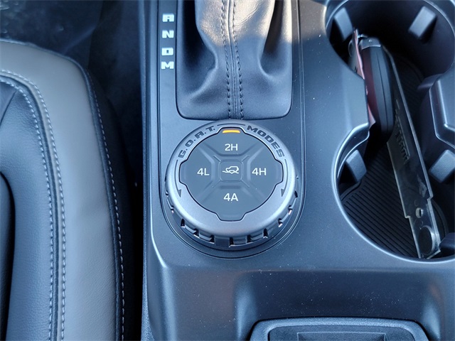 2025 Ford Bronco Outer Banks photo 23
