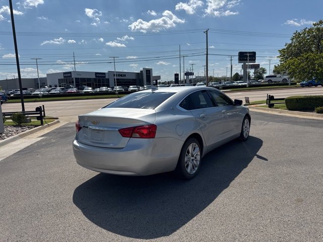 2017 Chevrolet Impala LS photo 5