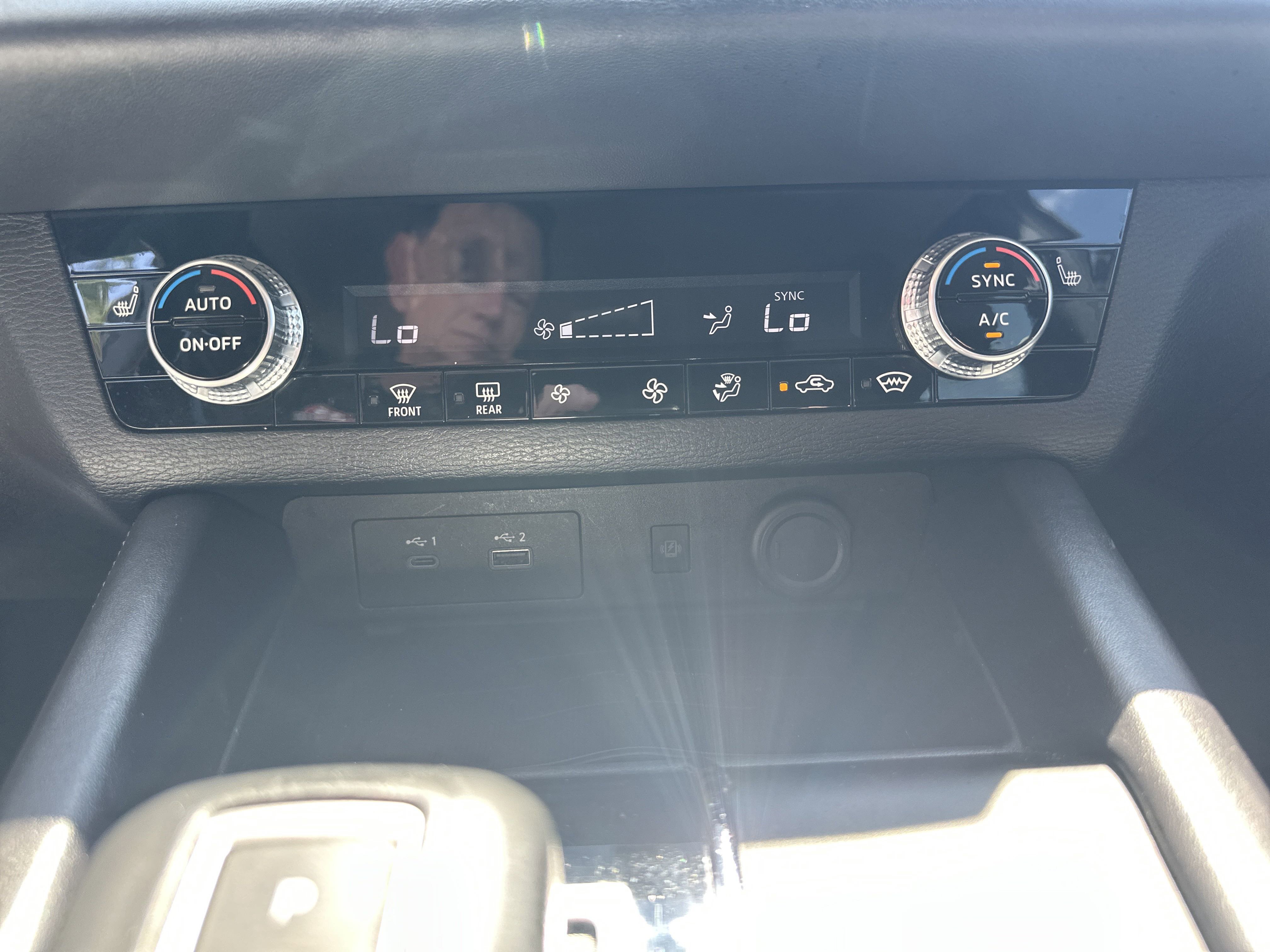 2022 Mitsubishi Outlander Black Edition photo 7