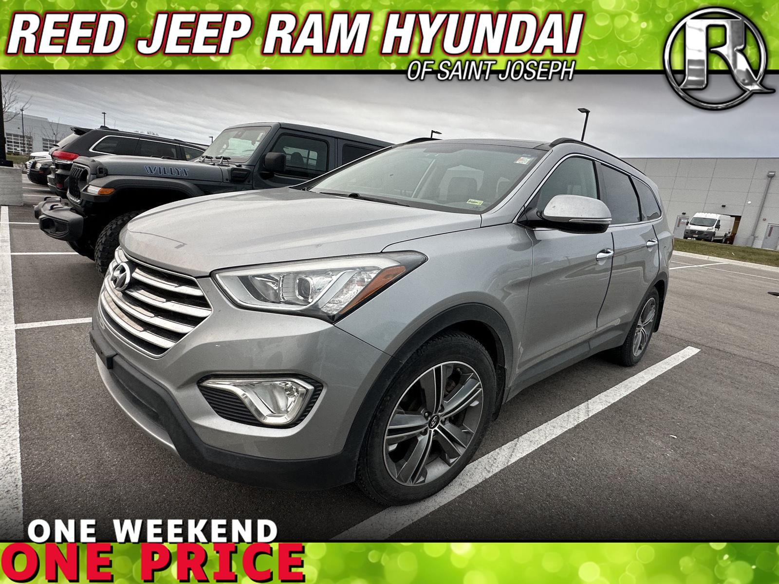 2015 Hyundai Santa Fe Limited's photo