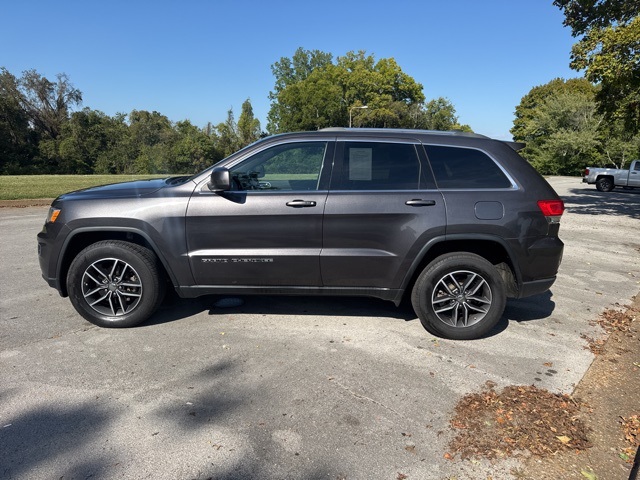 2018 Jeep Grand Cherokee Laredo E photo 3