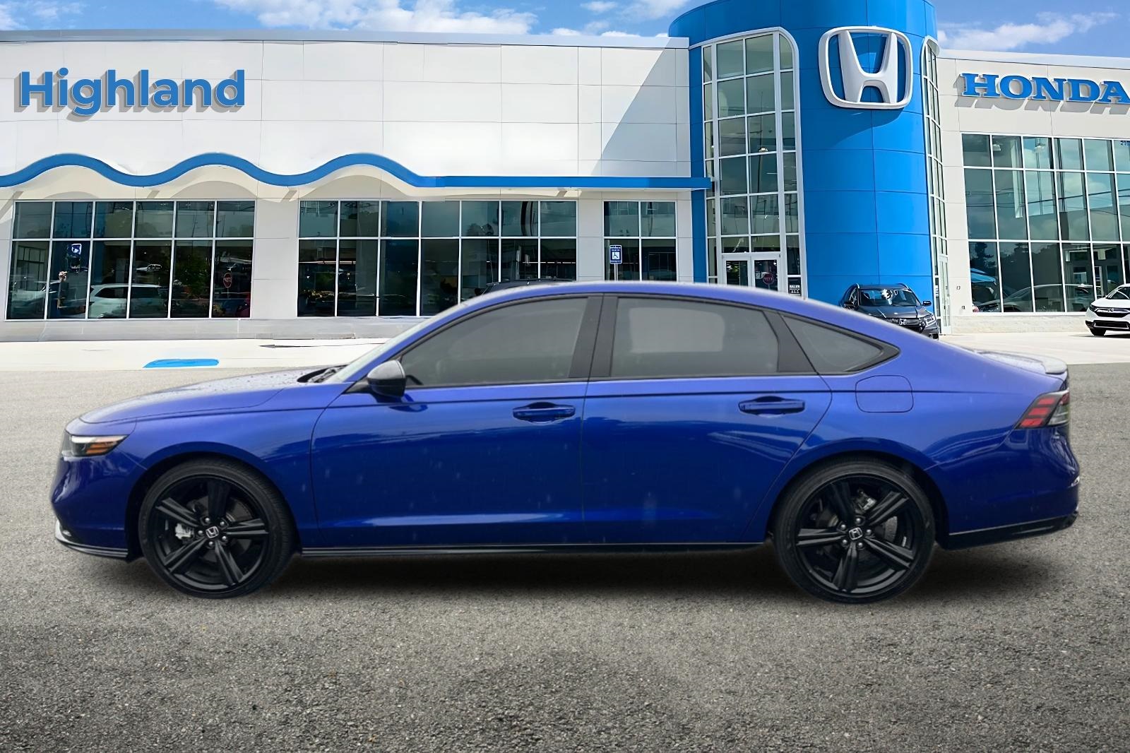 2024 Honda Accord Hybrid Sport-L photo 2