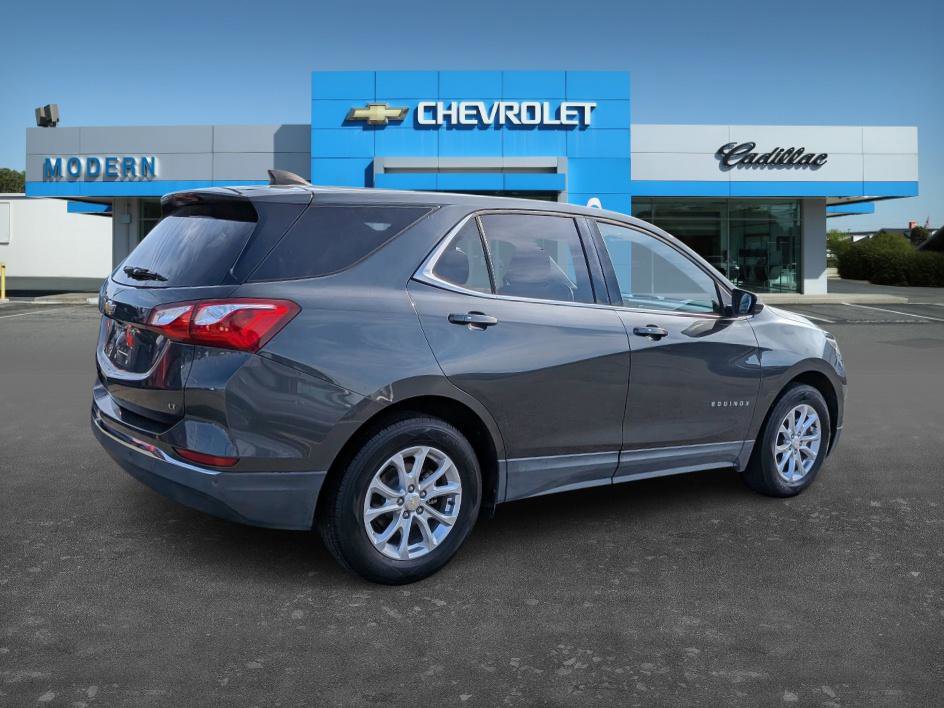 2018 Chevrolet Equinox LT photo 3