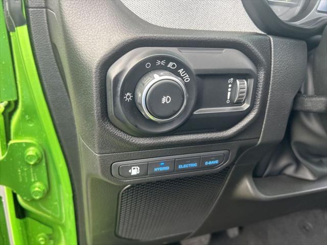 2025 Jeep Wrangler Sport S 4xe photo 34