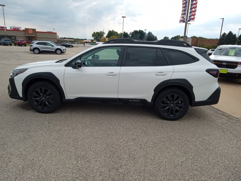 2023 Subaru Outback Onyx Edition photo 11