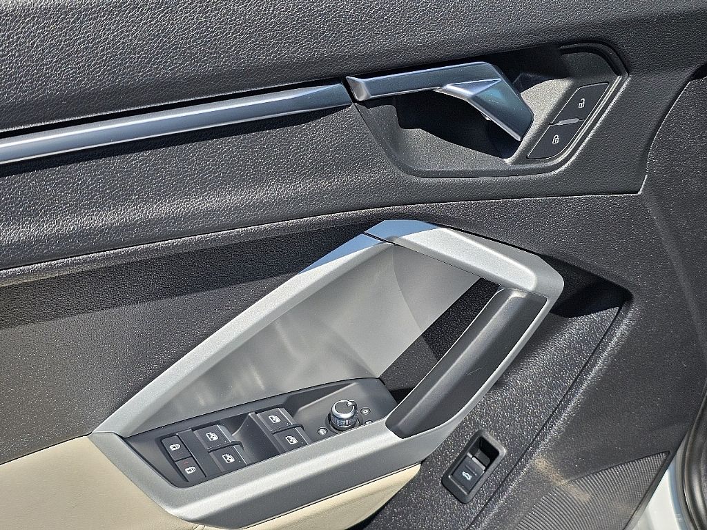 2020 Audi Q3 Premium Plus S line photo 22