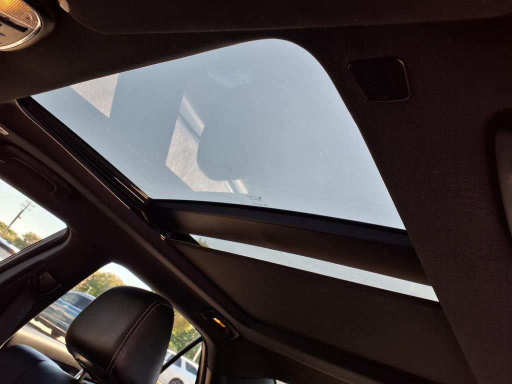2020 Chrysler 300 photo 5