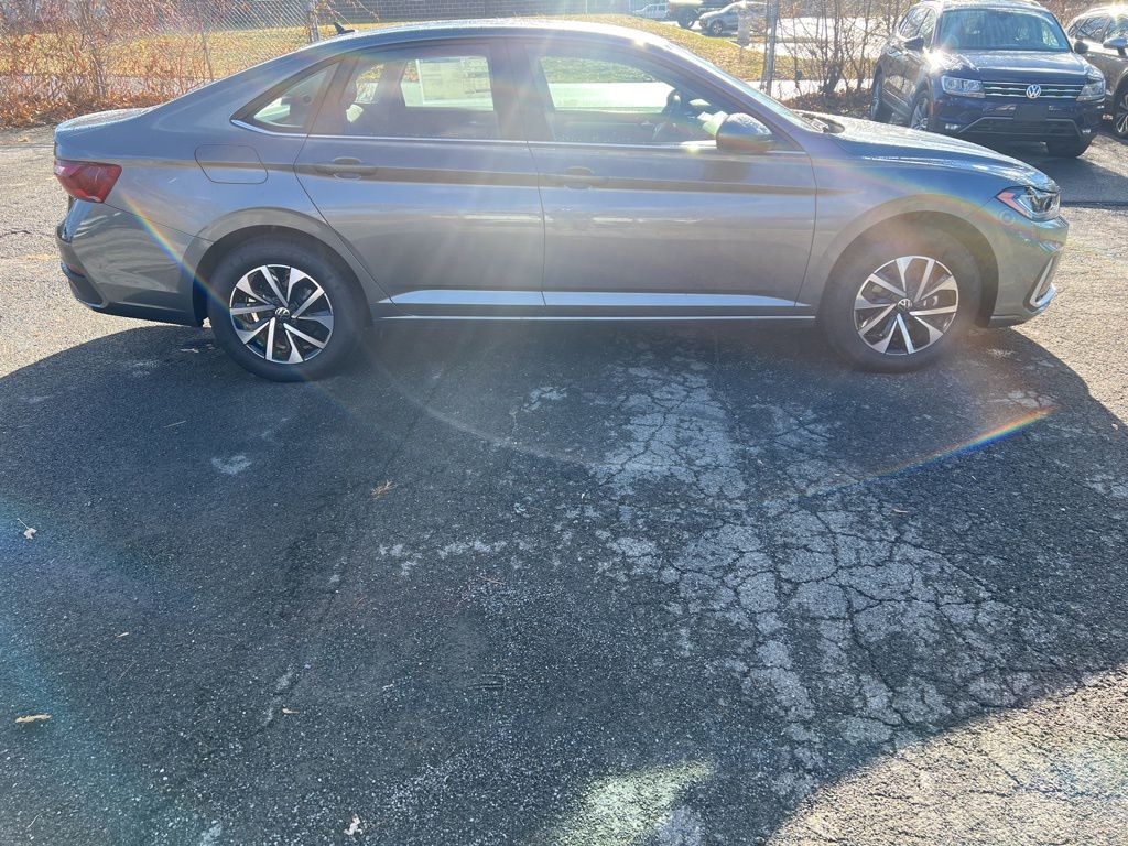 2026 Volkswagen Jetta 1.5T S photo 4