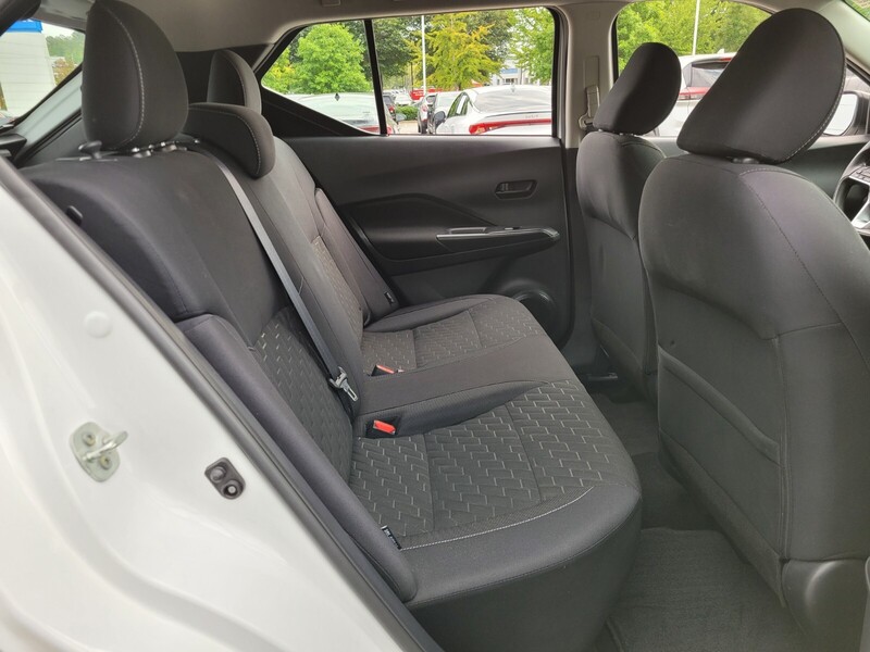 2022 Nissan Kicks S photo 14