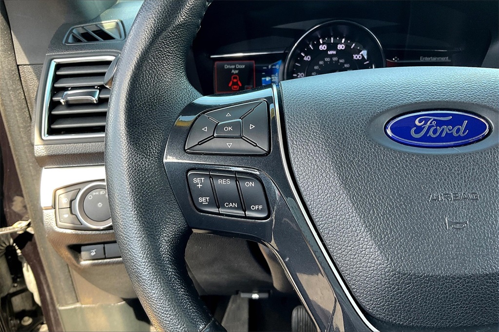 2019 Ford Explorer Limited photo 16