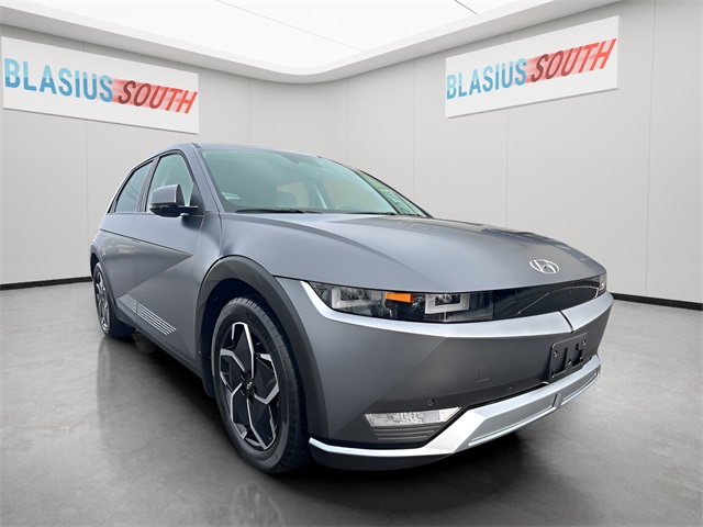 2023 Hyundai IONIQ 5 SEL's photo