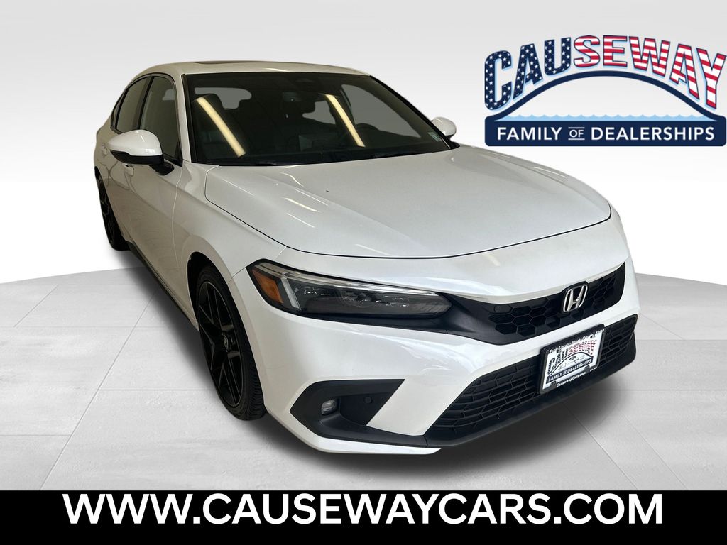 2023 Honda Civic Hatchback Sport Touring's photo