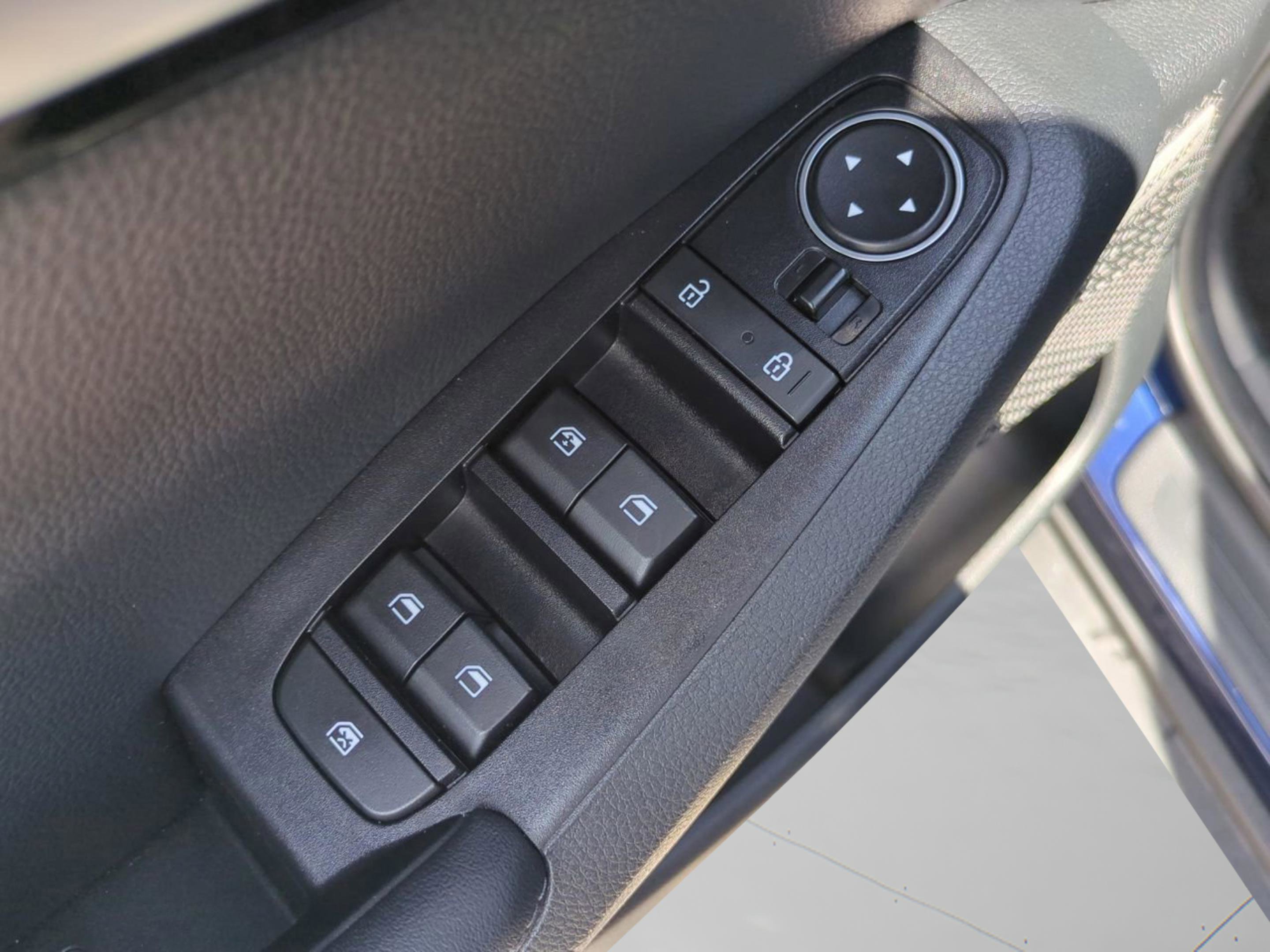 2022 Kia Seltos SX photo 23
