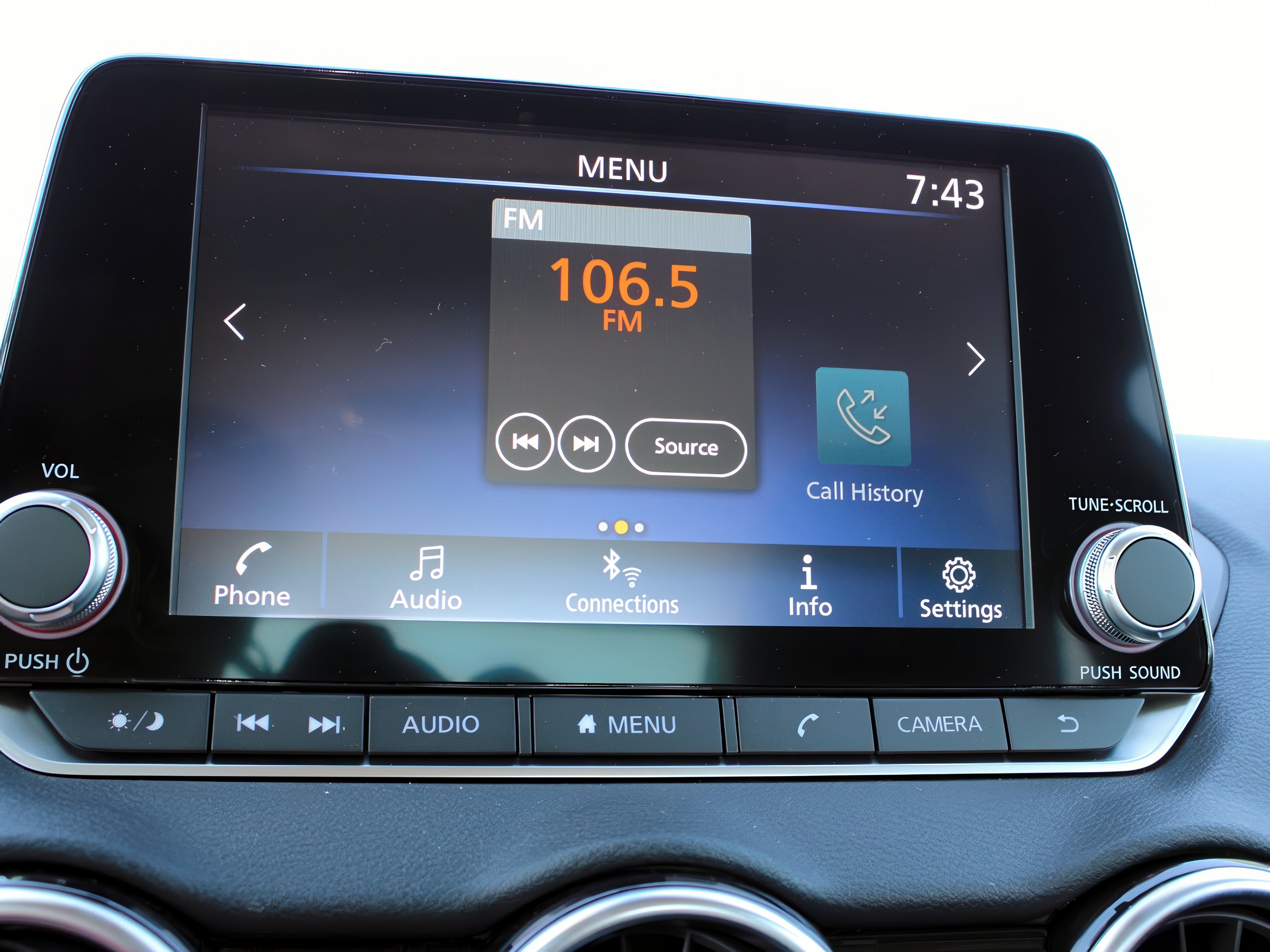 2025 Nissan Sentra SV photo 9