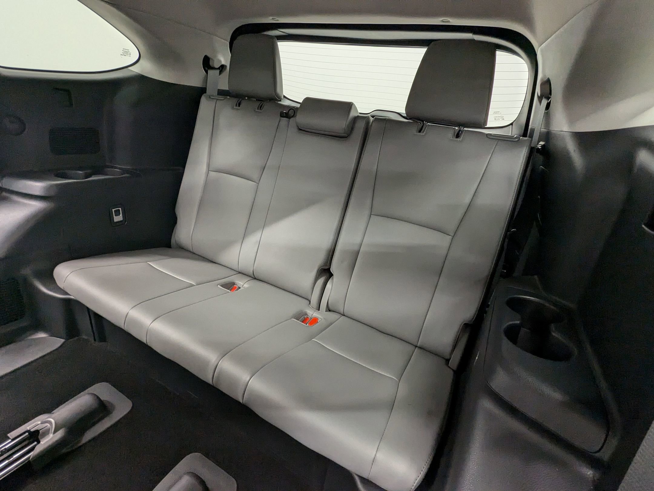 2020 Toyota Highlander Limited photo 21
