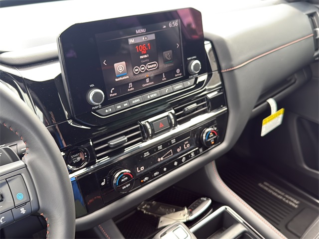 2025 Nissan Pathfinder Rock Creek photo 18