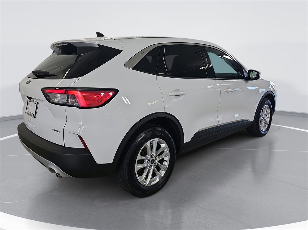 2021 Ford Escape SE photo 3