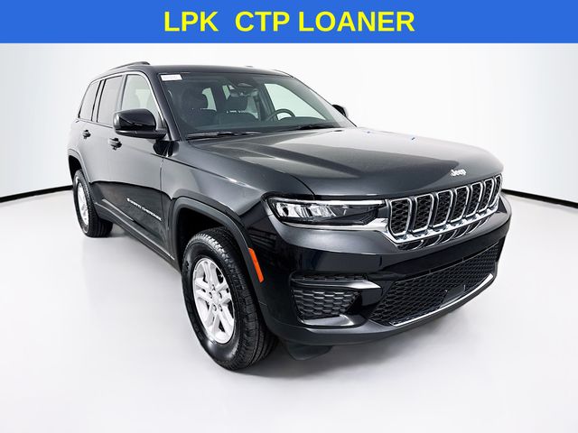 2025 Jeep Grand Cherokee Laredo's photo