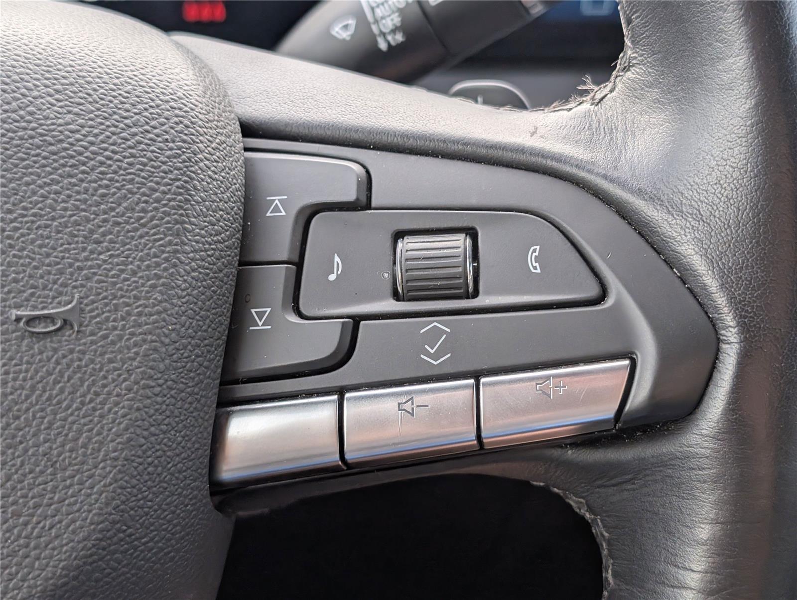 2024 Cadillac XT4 Premium Luxury photo 23