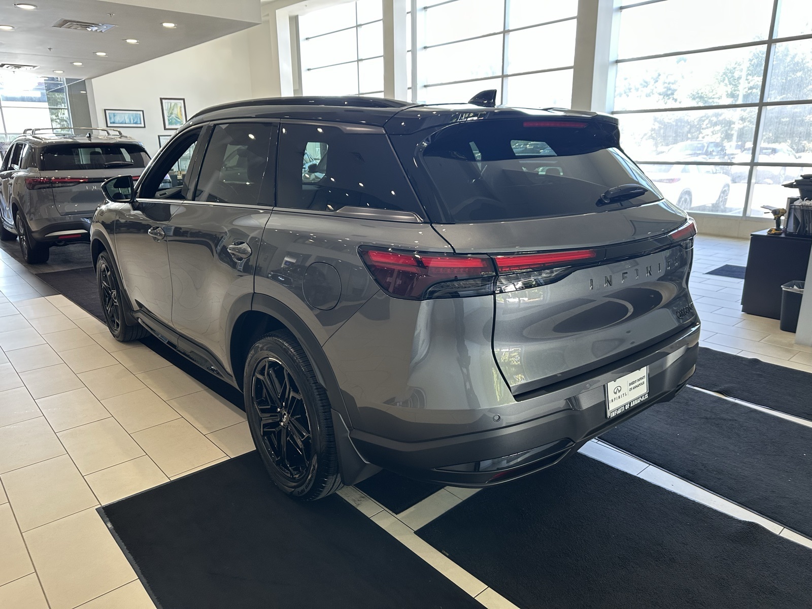 2026 Infiniti QX60 Luxe photo 3