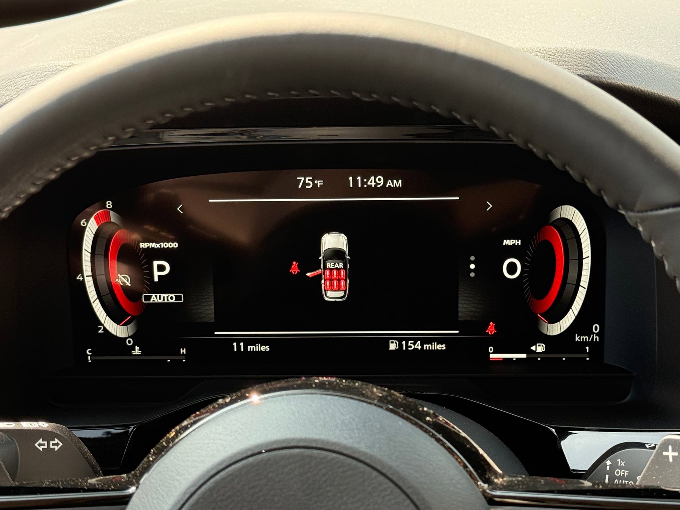 2025 Nissan Pathfinder Platinum photo 18