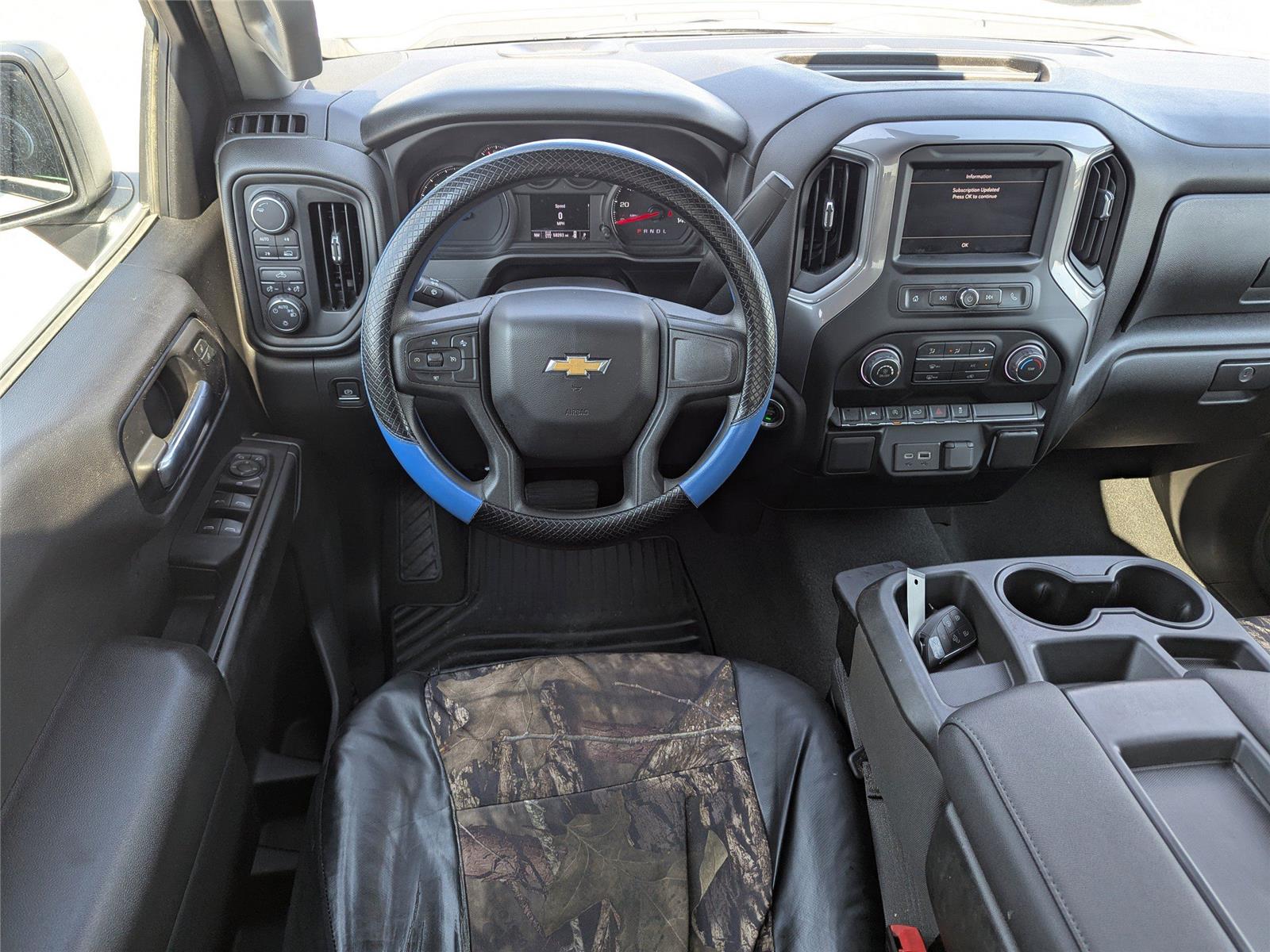 2022 Chevrolet Silverado 1500 Custom photo 15