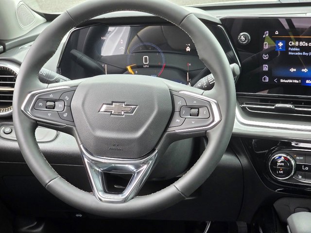 2025 Chevrolet Trax ACTIV photo 11