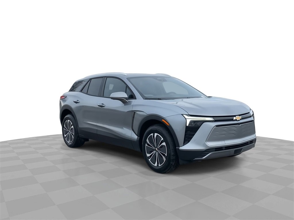 2025 Chevrolet Blazer EV photo 2