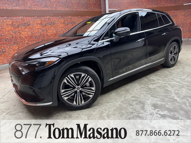 2026 Mercedes-Benz EQS SUV Base's photo