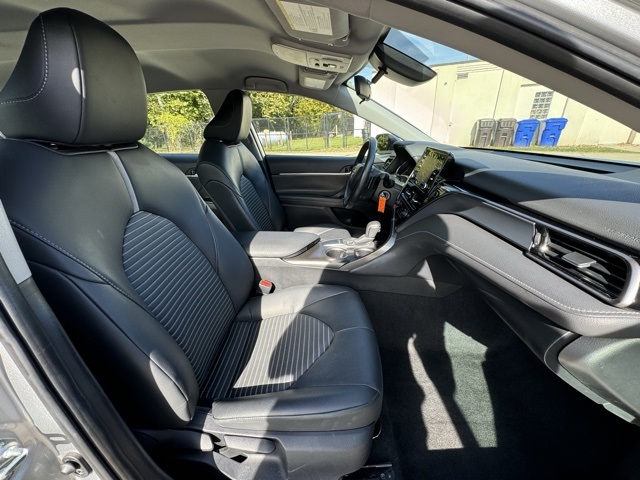 2024 Toyota Camry SE photo 9