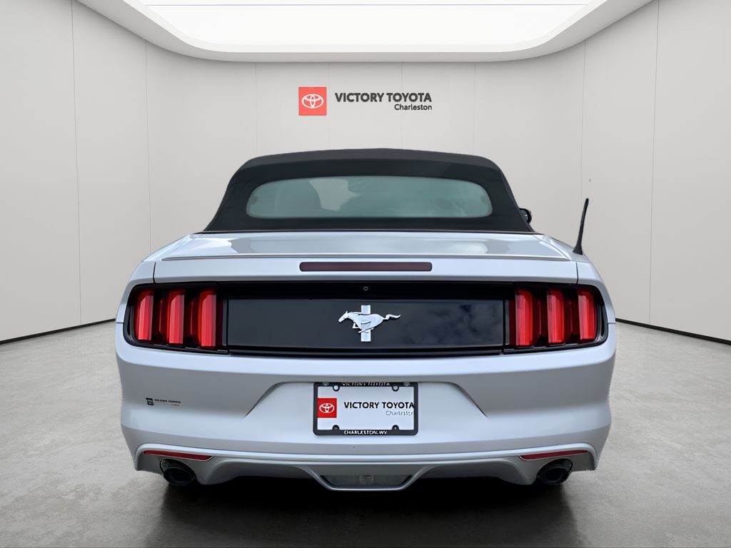 2016 Ford Mustang V6 Convertible photo 4