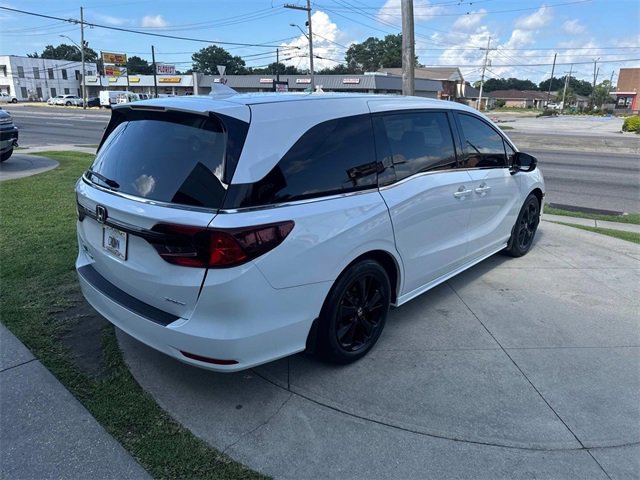 2024 Honda Odyssey Sport photo 3