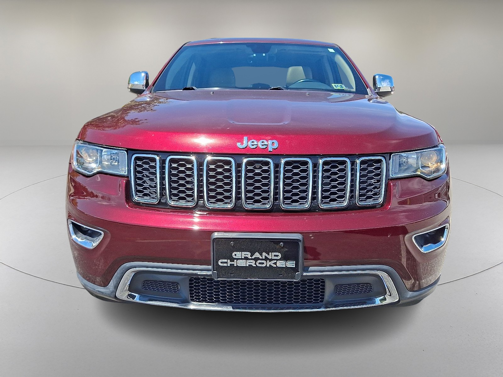 2017 Jeep Grand Cherokee Limited photo 2