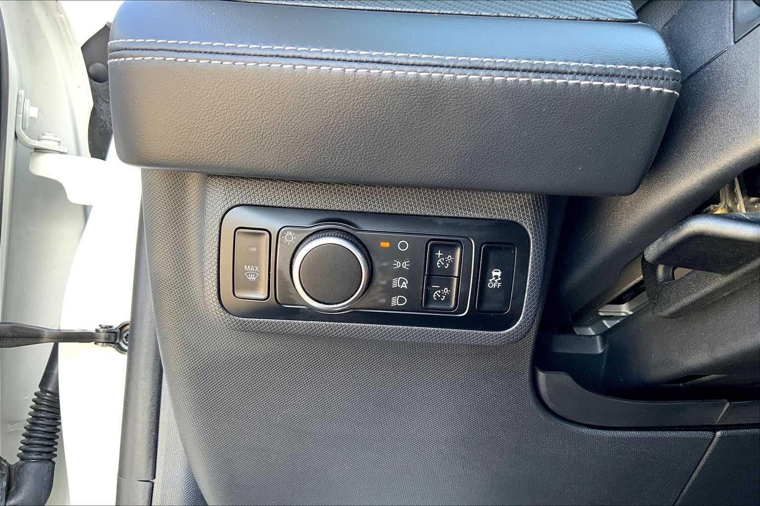 2024 Ford Mustang Mach-E Select photo 28