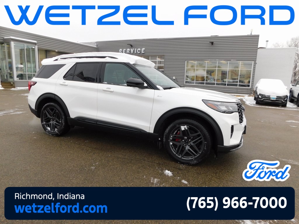 2025 Ford Explorer ST-LINE's photo