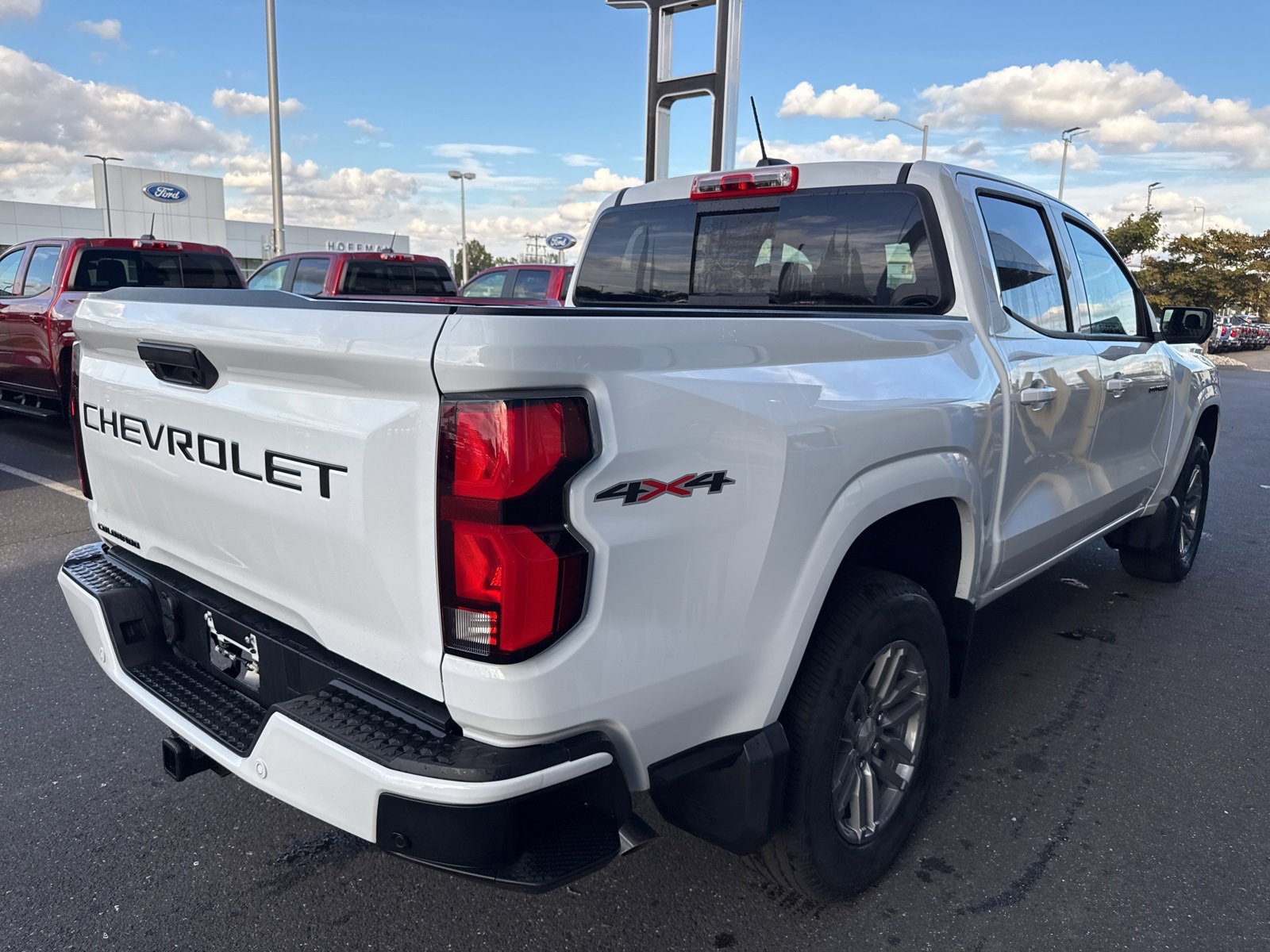 2025 Chevrolet Colorado Work Truck LT photo 4
