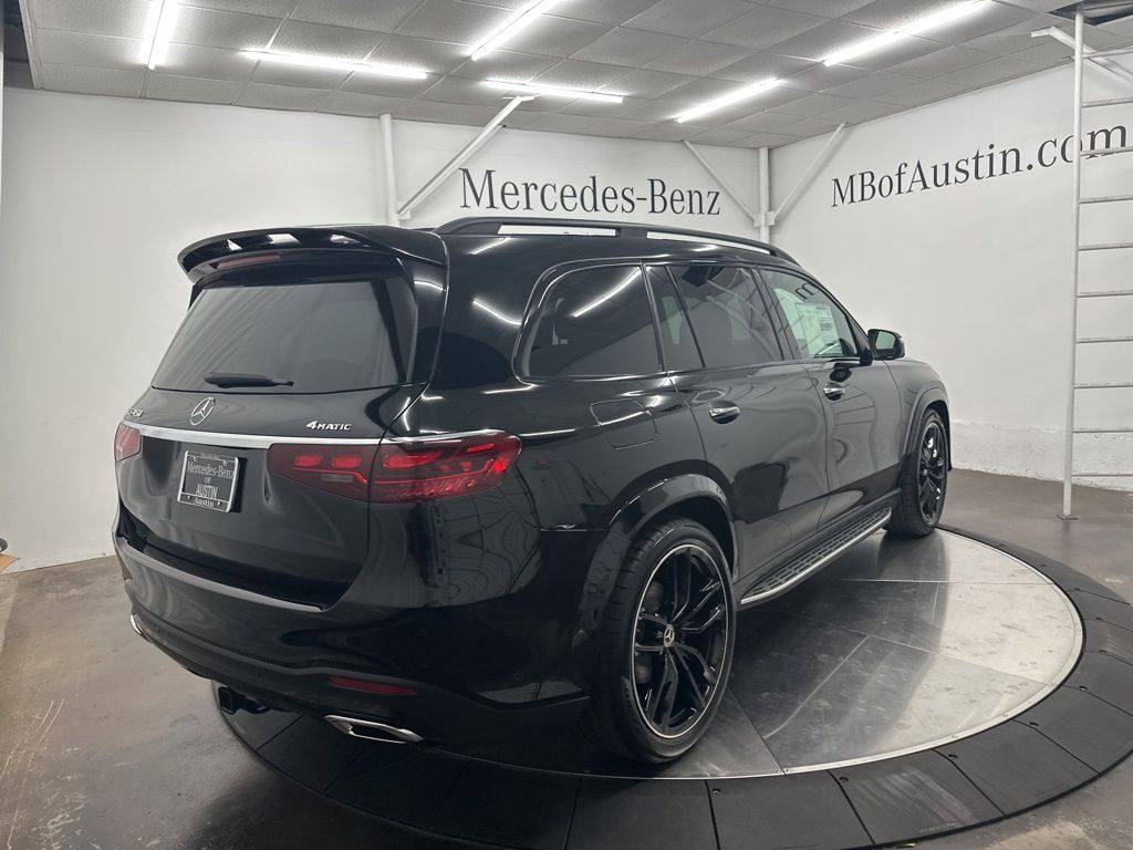 2026 Mercedes Benz GLS 450 4MATIC photo 6